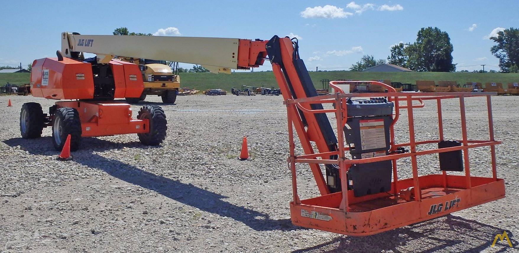 jlg-860sj-self-propelled-boom-lift-lifts-telescopic-aerial-access